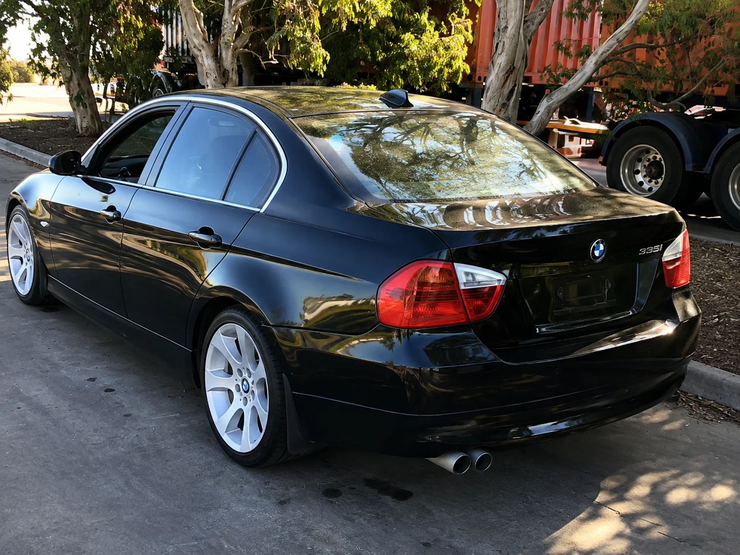 Cars & Sedans